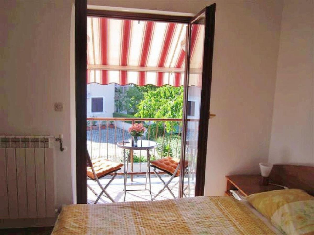 Apartments Patricija ロヴィニ エクステリア 写真